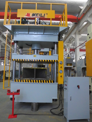 自動車部品のための100T 4コラム油圧出版物機械鋳造物出版物機械